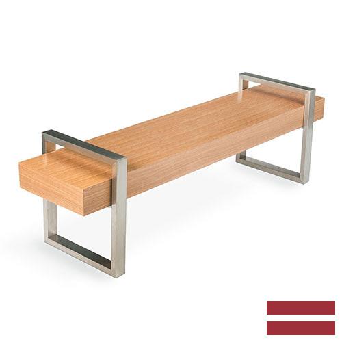 скамья из Латвии