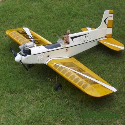 поставки модели самолета